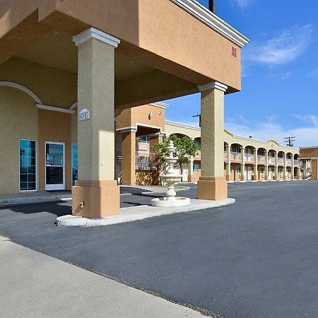 Days Inn By Wyndham אל סנטרו מראה חיצוני תמונה